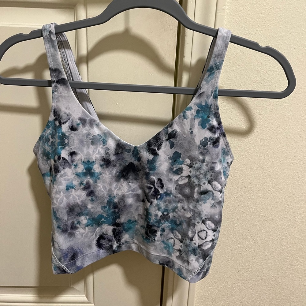 Size 6 lulu align tank:)